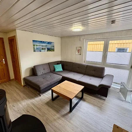 Urlaub Am Wasser - Doppelbungalow Mit Terrasse Im Mirow Granzow
