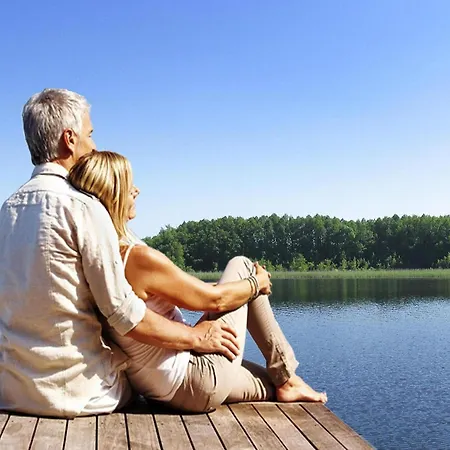 Urlaub Am Wasser - Doppelbungalow Mit Terrasse Im Mirow